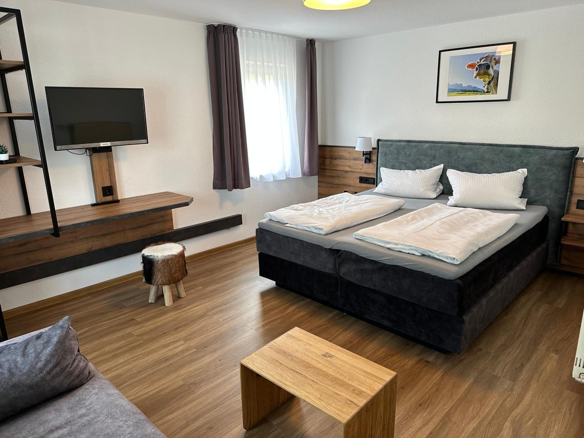 Zum Bayrischen Wirt Hotel Maierhofen  Ngoại thất bức ảnh